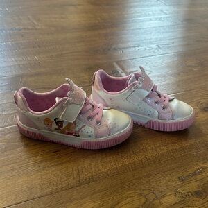 Girls princess tennis shoes